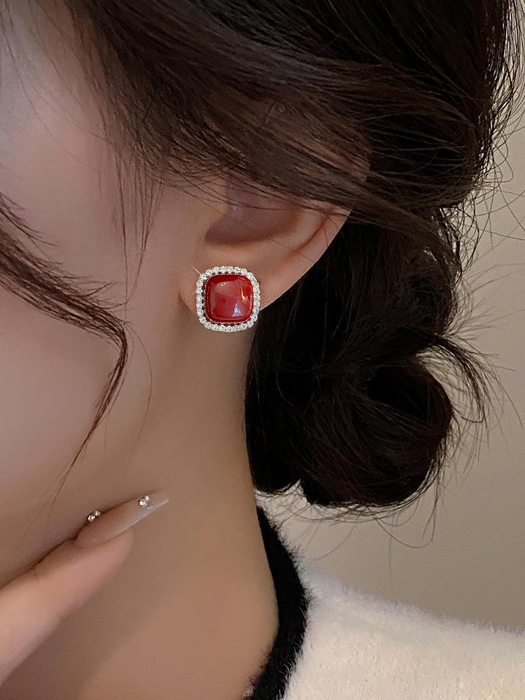 Product Introduction of ต่างหูมุก เพชรเต็ม เข็มเงิน ต่างหูวินเทจระดับไฮเอนด์ สไตล์ใหม่และร้อน ดีไซน์เฉพาะหรูหรา 14