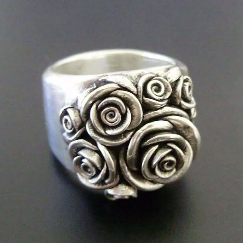 Hot Sale Ornament Classic Alloy Flower Women's Ring European and American Retro Ring Jewelry Wholesale