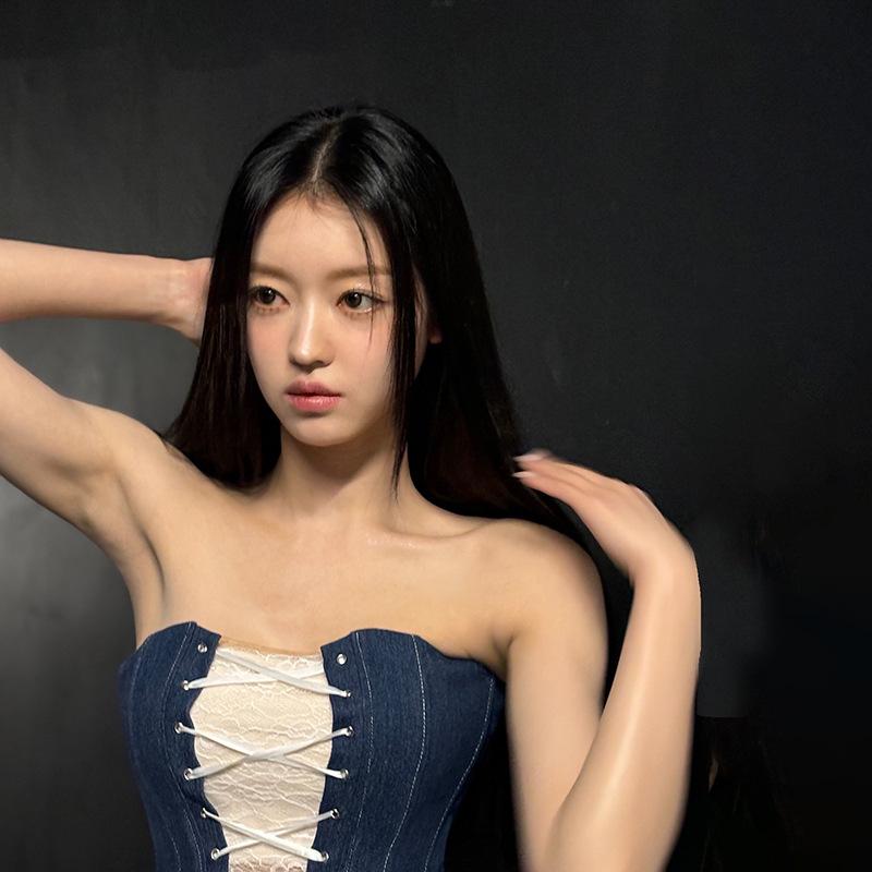 Product Introduction of Quần Áo Nữ, Phong Cách Âu Mỹ Thiết Kế Dây Đeo Chéo Ren Thời Trang, Denim Ôm Sát Áo Vest Nhỏ Thích Hợp Cho Mùa Thu Mới 2024 Top Women 10