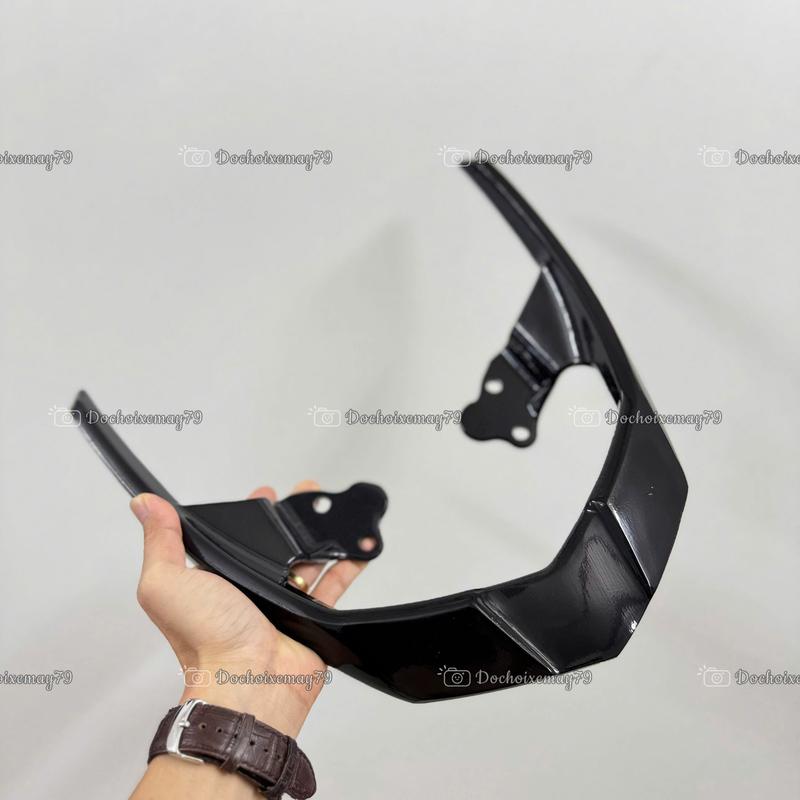 Cảng sau tay dắt Spark gắn Sirius RC