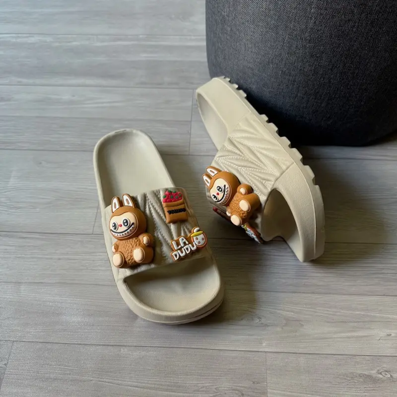 Dép bánh mì 3 phân gắn hình labubu LAIKA ( Đi tăng size )DéP 2
