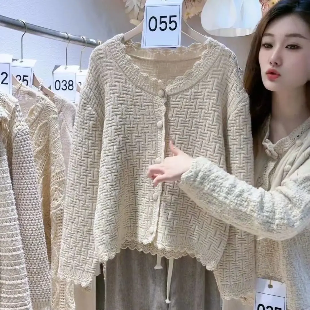 Áo Len Cardigan, Nhẹ Nhàng, Dành Cho Nữ, Hàng Mới Về Mùa Thu, Phong Cách Hàn Quốc, Dáng Rộng Rãi Và Thanh Lịch, Dễ Phối Đồ, Áo Len Dài Tay, Áo Khoác Ngắn Top Women