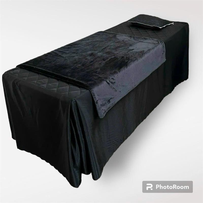 Chăn Blanket màu đen Kt 1m1x 2m sang trọng , đẳng cấp, mật độ bông dày hơn giúp tăng khả năng giữ ấm gấp đôi so với chăn thường