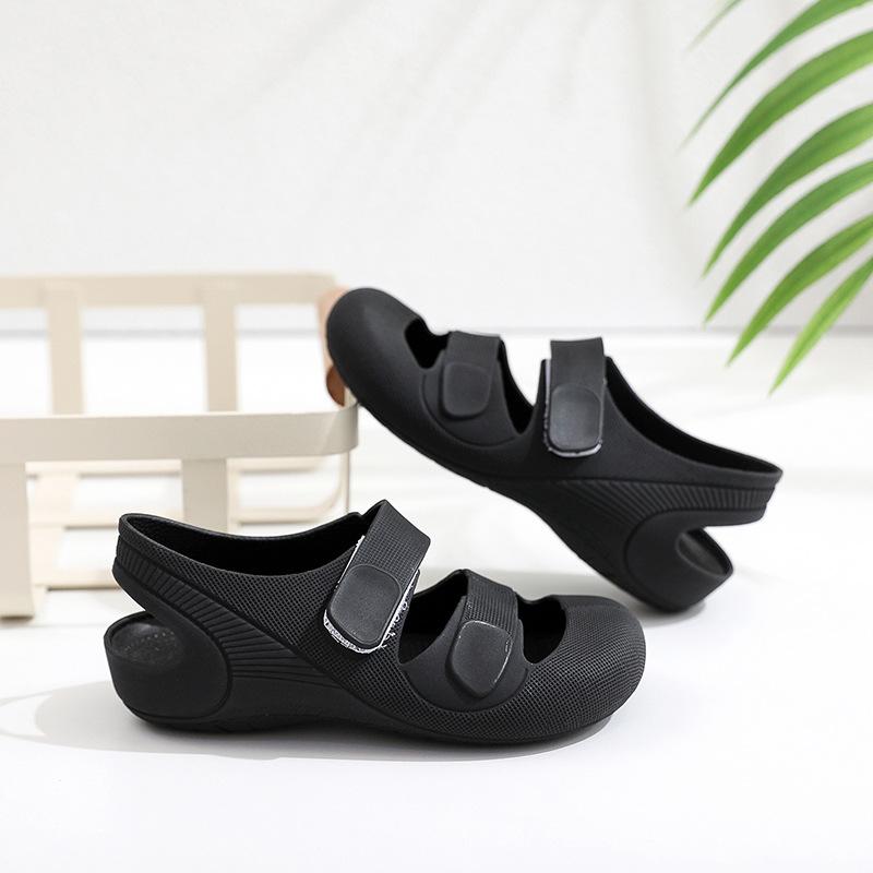 Product Introduction of 24-Year New Children's Closed Toe Soft Plastic Velcro Men's and Women's Baby Water-Stepping Sand Shoes Hole Shoes 14