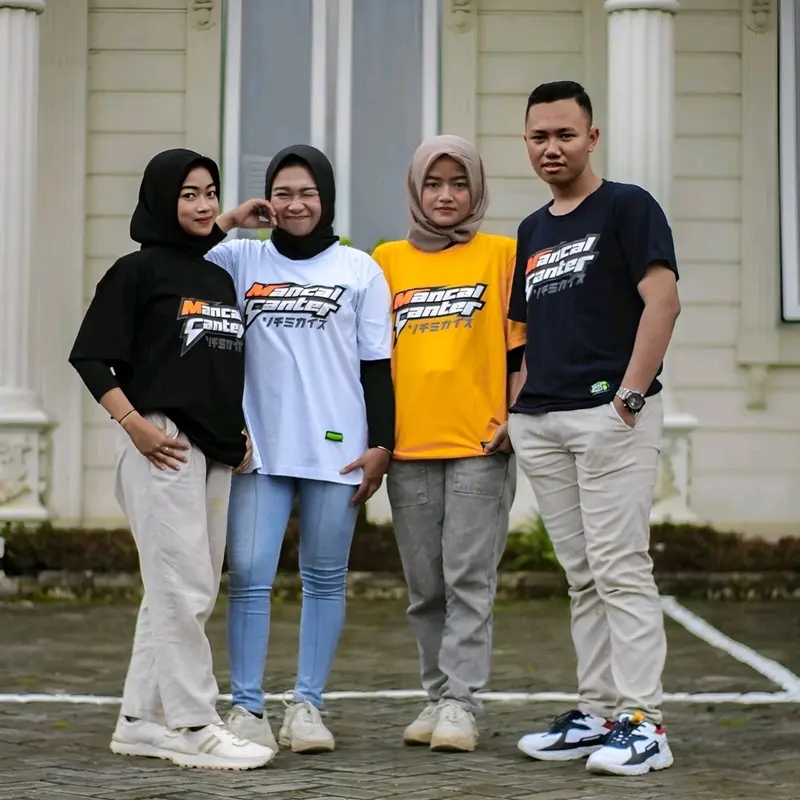 Koas Mancal Canter,Mancal Canter indonesia,Mancal Canter Free Stiker, Hitam, Putih Kaos Katun 0