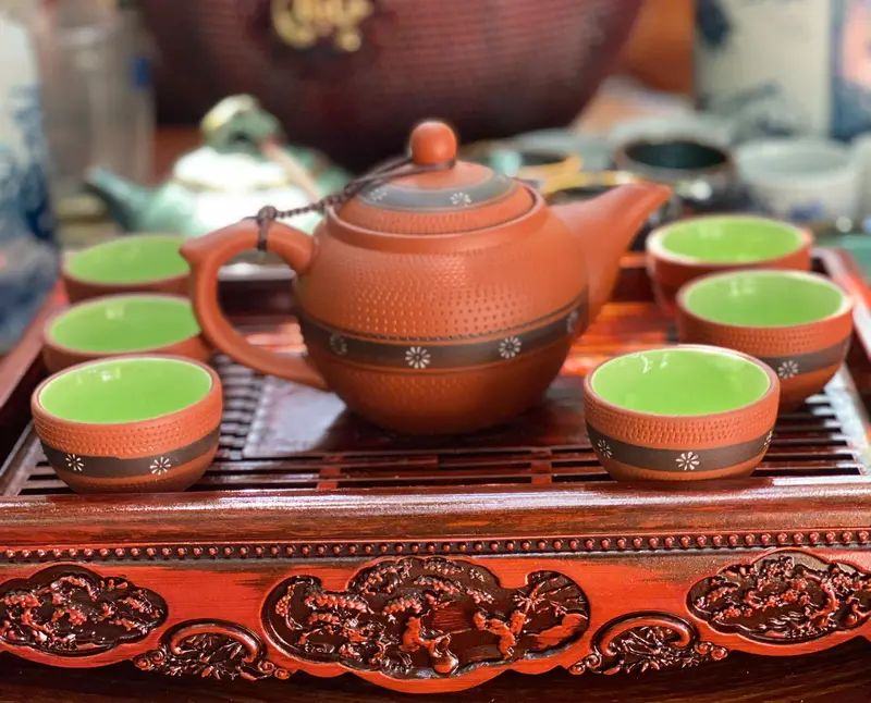 Bộ ấm chén uống trà Ganh đỏ, Ấm có màng lọc trà, Hàng Bát Tràng bền đẹp 350ml, tặng kèm khay đựng 2