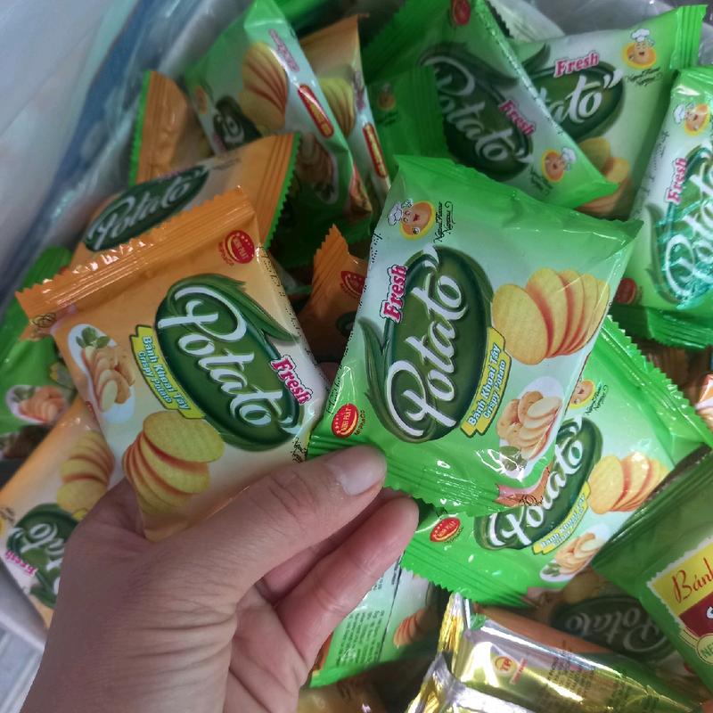 Bánh quy khoai tây truyền thống đặc biệt, date mới.