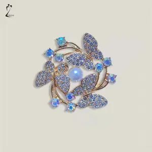 Butterfly Brooch High-end Fixed Buckle Clothing Accessories Pin Temperament Versatile Corsage Clips Pearl