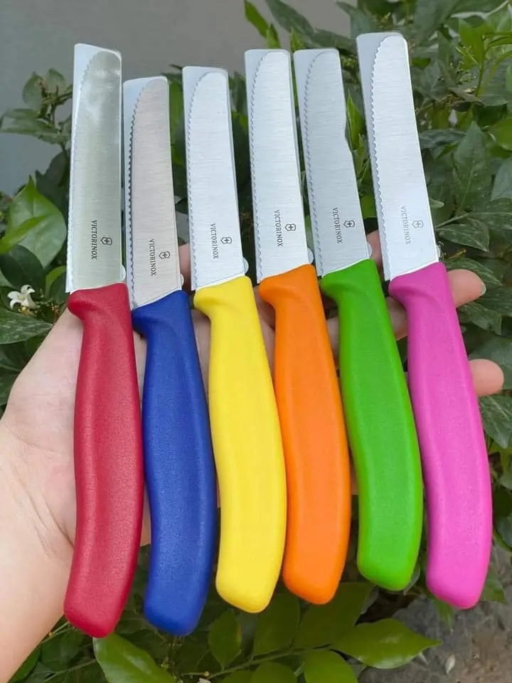 Dao răng cưa Victorinox, cân hết mọi món ăn