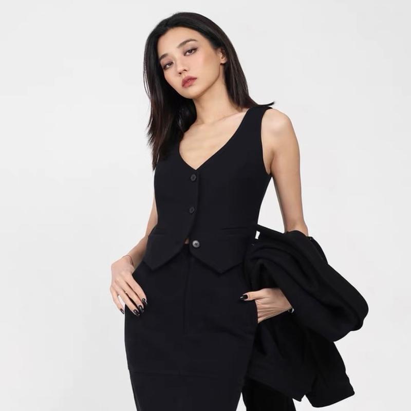  Áo gile nữ dáng vest form ôm xinh hàng hai lớp mix túi giả. Áo gile mix cơi nữ Hàn- gile nữ áo vest cổ tim phối 3 cúc xinh xắn Top women 