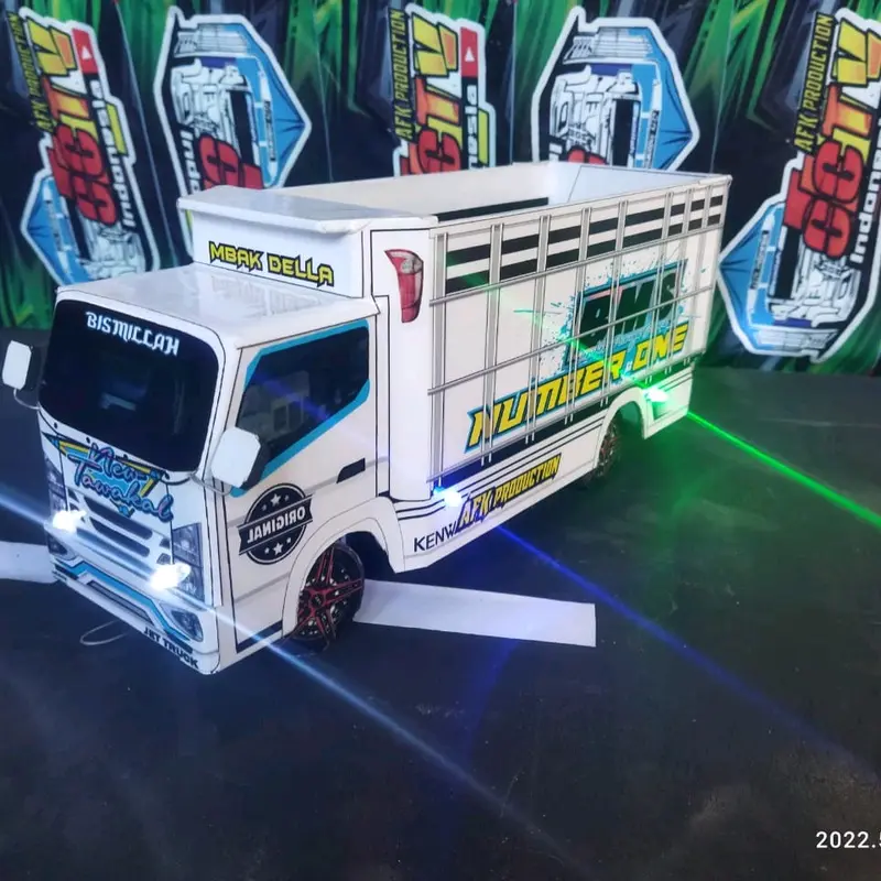 truk oleng tawakal fariasi lampu Set Hadiah Cowok Kayu Led Miniatur Roda Bak Toy Toys 1