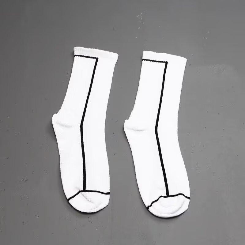 Product Introduction of Men Socks New Korean Style Male & Female Middle Tube Cotton Street Hip-Hop Sports Personalized Skate Stockings Casual Socks Fitness Running Basketball Men Antibacterial Sweat-Absorbent Socks 6