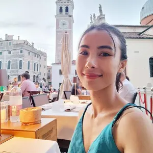 Quỳnh Anh Ở Thụy Sĩ