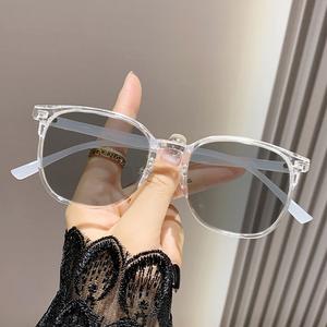 Kính Đổi Màu, Cảm Quang, Gọng Lớn, Thiết Kế Trơn, Chống Ánh Sáng Xanh, Thích Hợp Cho Người Cận Thị