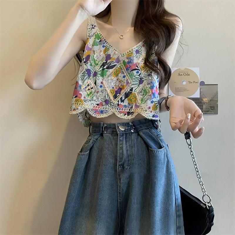 Product Introduction of Áo Yếm Hoa Cổ Điển Cho Nữ, Áo Không Tay Cổ Chữ V, Thêu Rỗng, Áo Ba Lỗ, Mùa Hè 17
