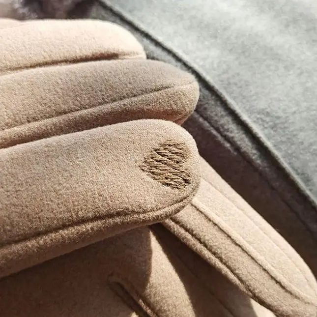 [ Happy Girl Shop ] Glove Musim Dingin Wanita Import Korean Edition Style Looks Menawan Fitting Activity Hiking Desain Touch Screen Gadegt Full Cover Wrist Bulu Thick All Colour Beatiful Sweet Good Seller Suede Inner Flace Warm Premium WINTER GLOVE 4