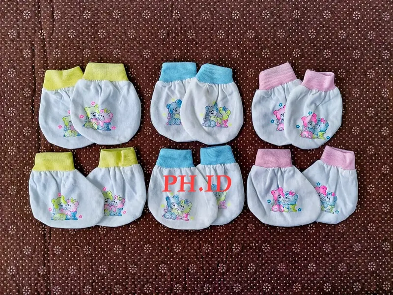 3 Pcs Sarung Tangan Bayi Rip Motif Bear 1