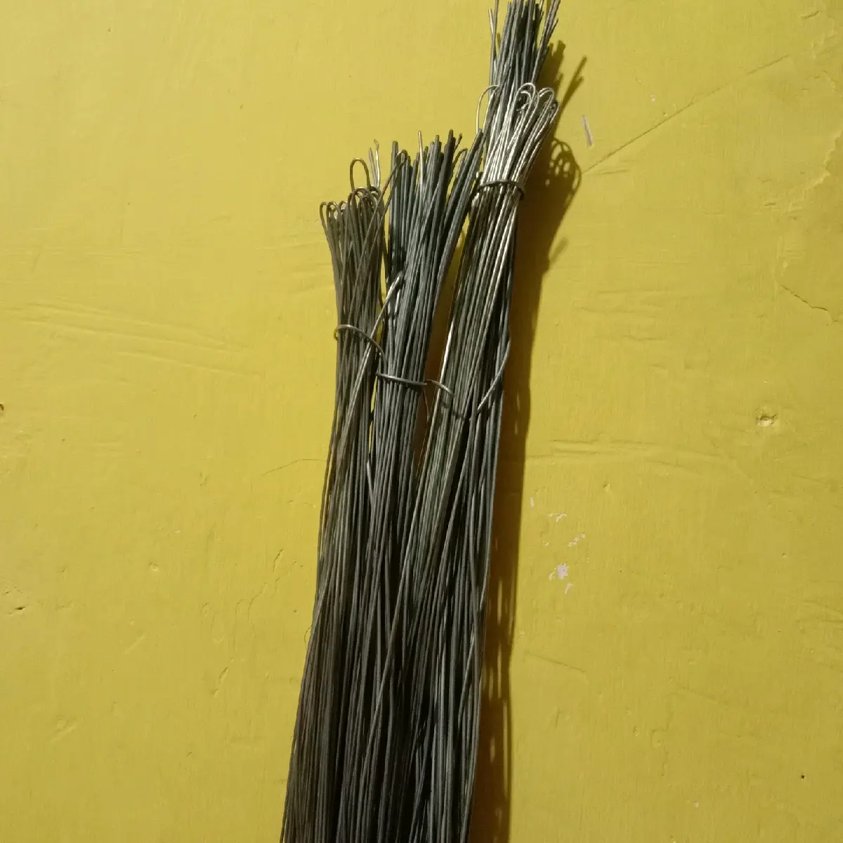 kawat kaki 3 cantolan/gantungan pot
