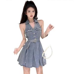 เดรสฤดูร้อน สไตล์ฝรั่งเศส ดีไซน์เดนิม เชือกแขวนคอ สั้น จีบ เอวสูง สำหรับผู้หญิง สาวฮอต มาใหม่ Dress Clothing Women เสื้อผ้า Lady