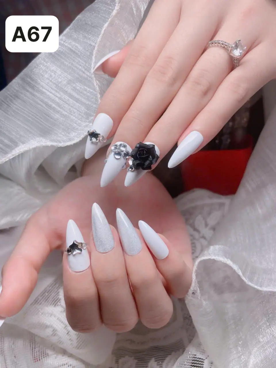 [ Mã A67]  Nails Đính Đá  Xinh Với phụ kiện 4 Món . móng  giả