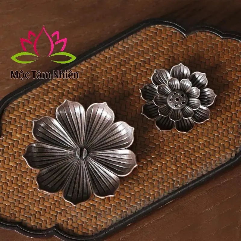 Đế Cắm Nganh Trầm Hương Không Tăm, Nụ Trầm Hương.  Hình Hoa Sen Chất Liệu Hợp Kim Đồng. 2 Tầng và 3 Tầng có Thể Tách rời Dầu Thơm Phòng lư đốt 1