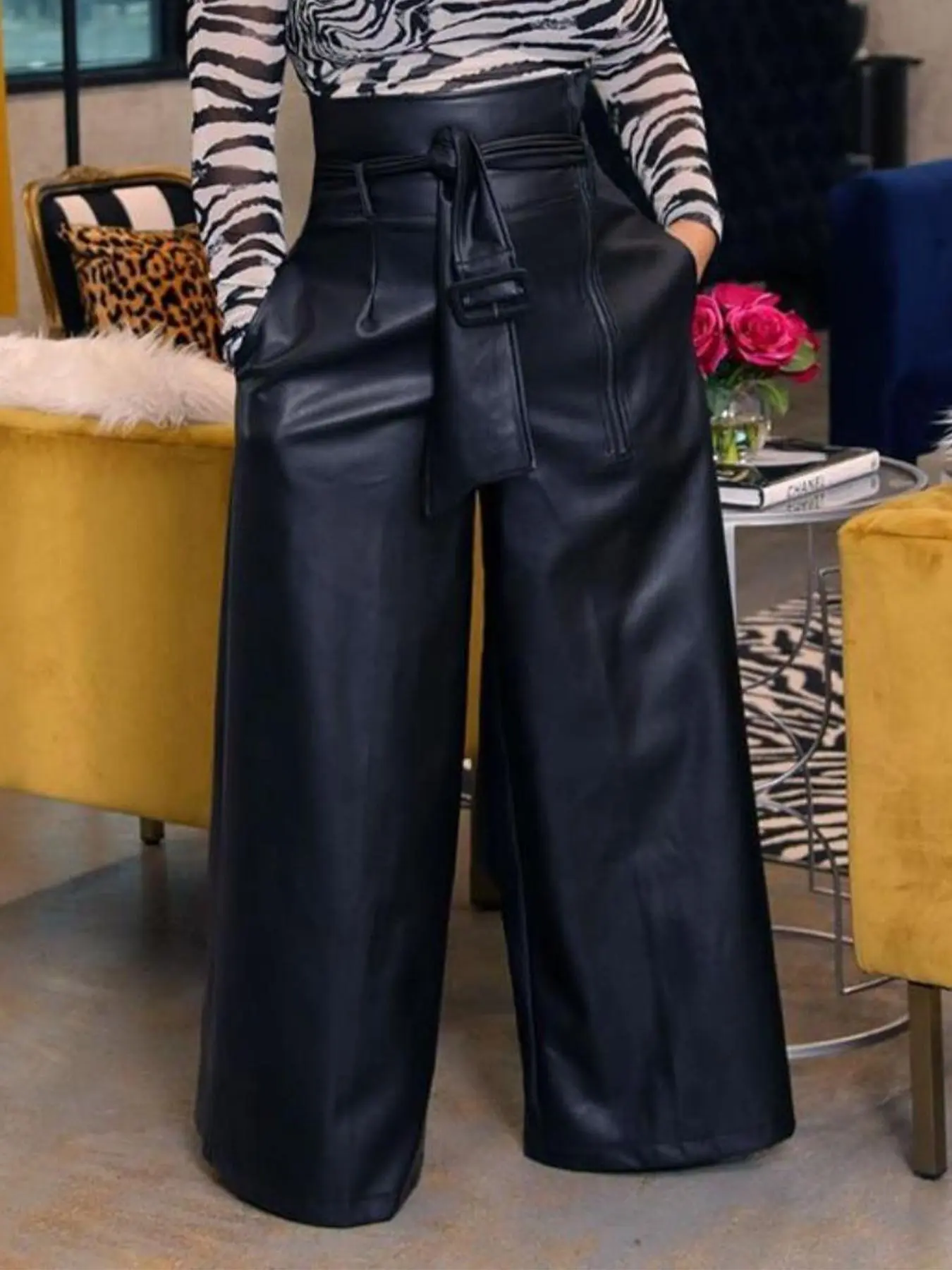 Women's Solid Belted Pocket PU Leather Pants, Street Fashion Zipper Fly High Waist Trousers for Daily Wear, Ladies Bottoms for Fall & Winter