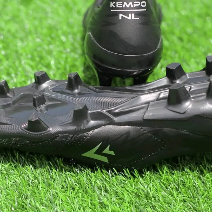 SEPATU SEPAKBOLA SEVSPO GARUDA APEX PREDATOR BLACK SILVER Boots 4