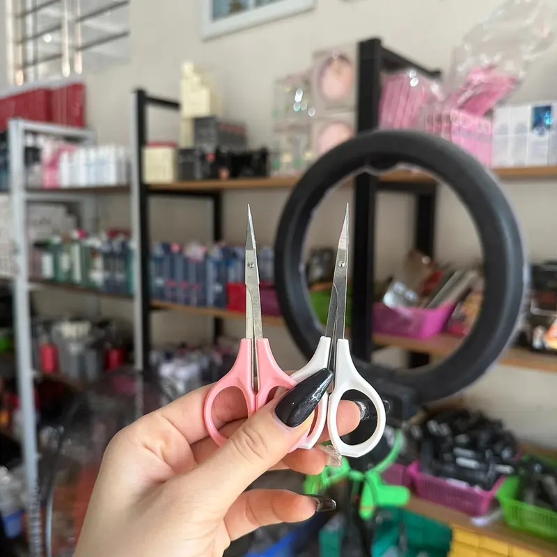 kéo cắt mi 3