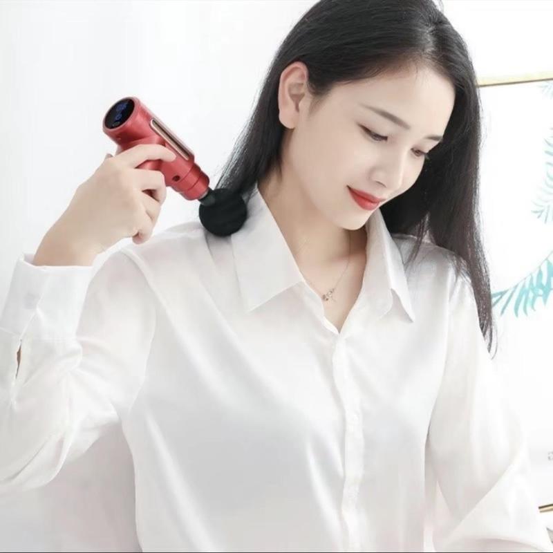 Máy massage tiện lợi nhỏ gọn 4 đầu 6 chế độ thư giãn giúp giảm đau cơ, đau mỏi vai gáy, thư giãn sau ngày dài 1