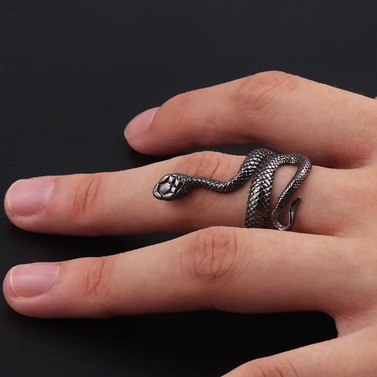 Men's/Women's Fashion Daily Casual Accessories Jewelry Personal Snake Ring Snake-shaped Punk Ring