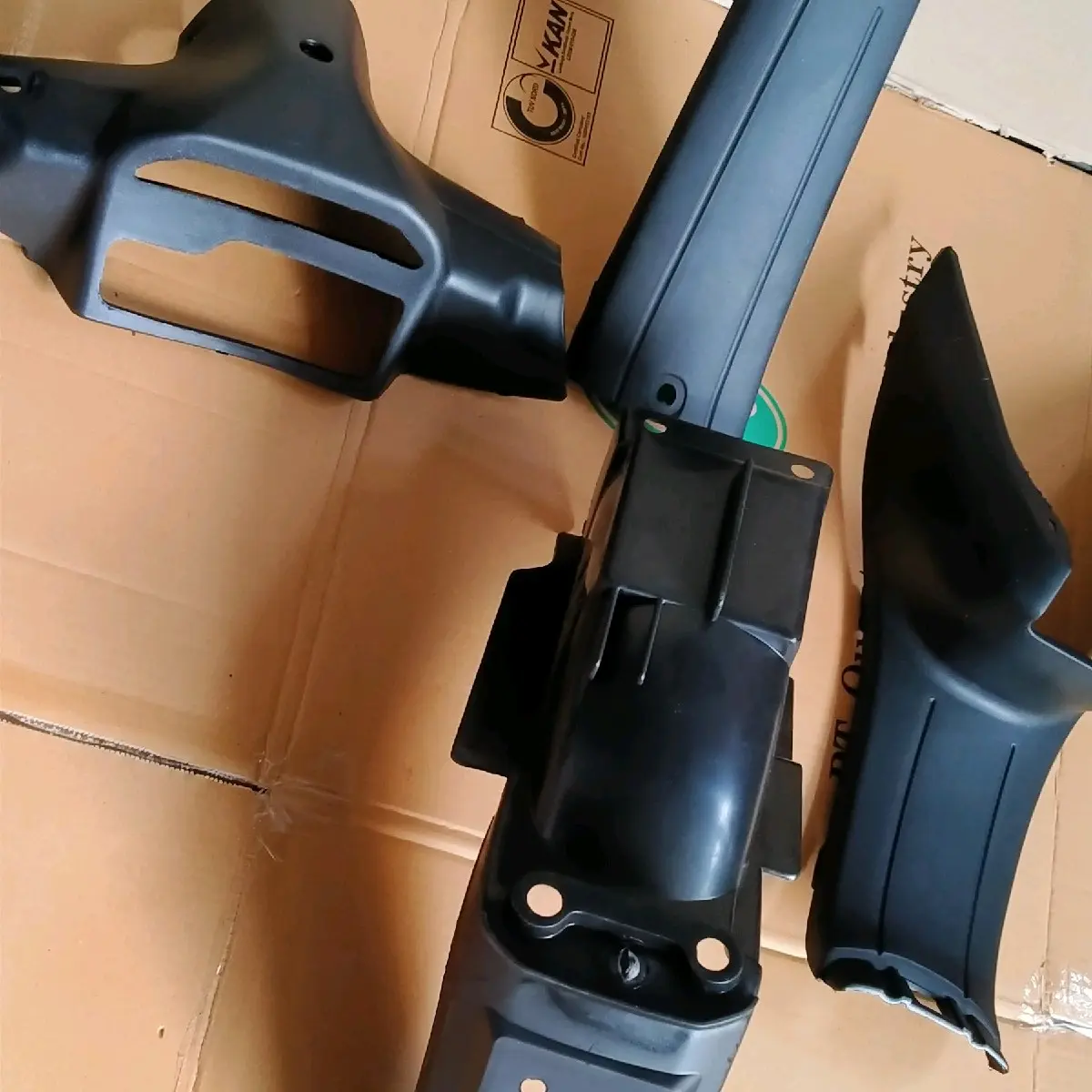 BODY KASAR FIZ R LENGKAP