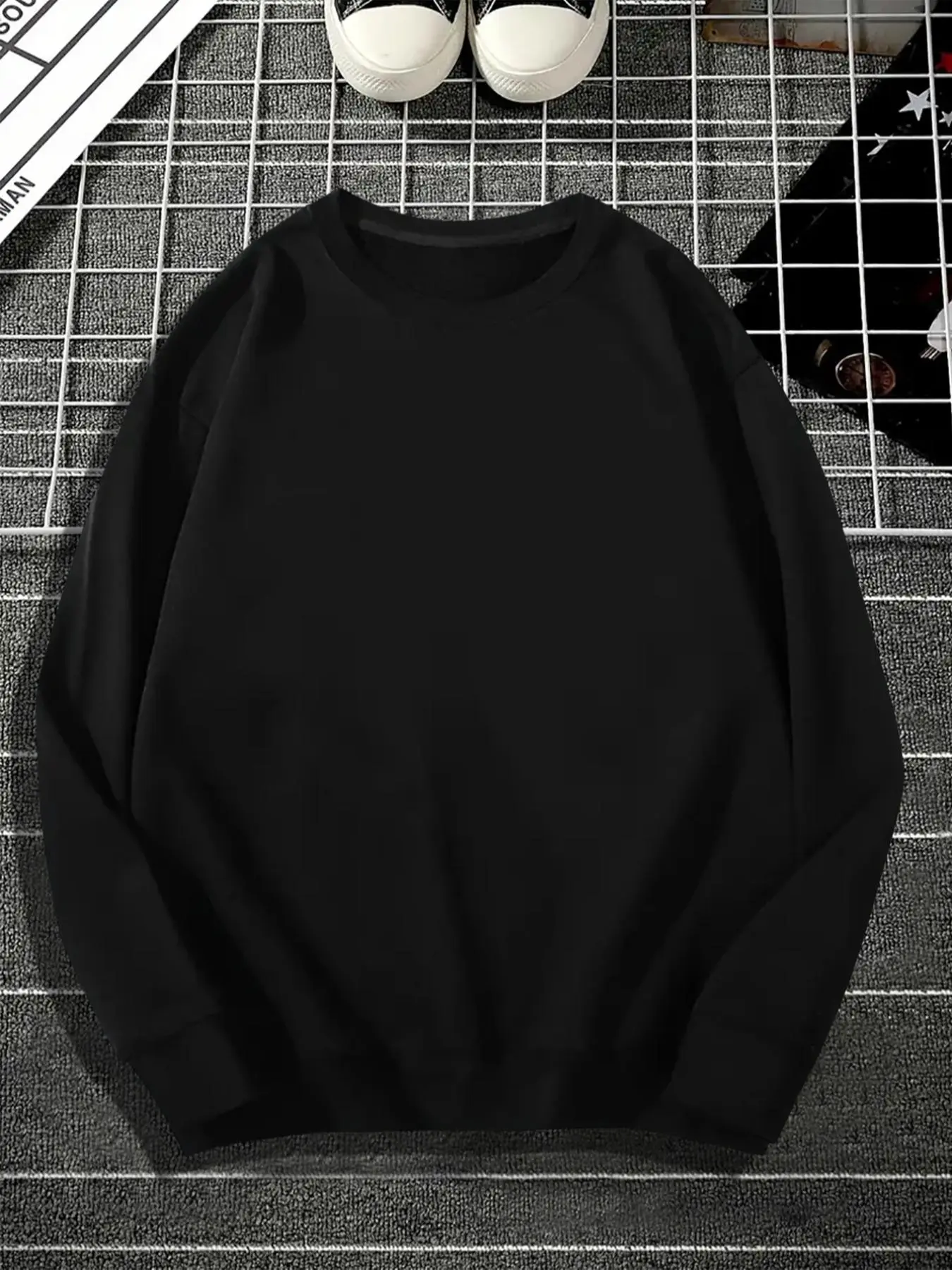 Men's Crewneck Essentials Sweatshirt, Trendy Pullover Top for Spring & Fall, Drippy Outfits, Going Out Outfit, Lazy School Outfit