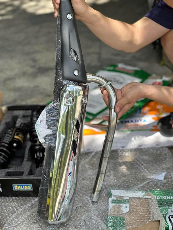 Pô Ex 2010 lắp Sirius ( móc và êm ) pô có ốp + cổ Phụ Tùng Phụ Kiện