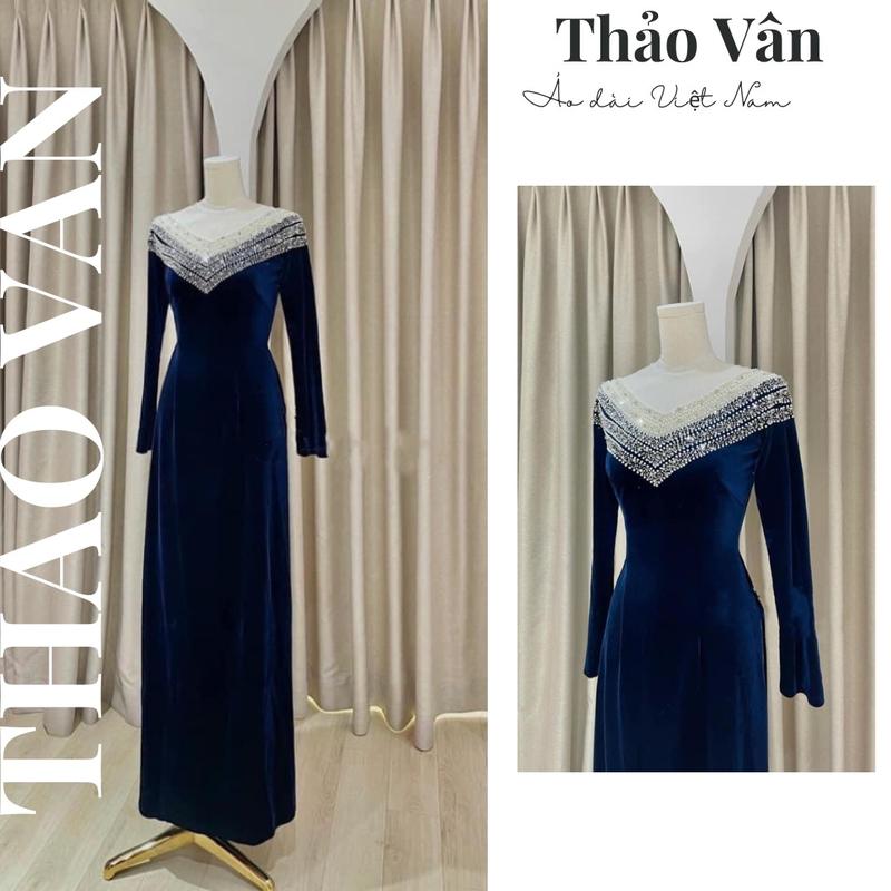 Áo Dài Nhung Bà Sui Màu Xanh, Đỏ Thiết Kế Cổ Tròn Đính Kết Đá Cho Quý Bà Dự Tiệc Sang Trọng - Áo Dài Thảo Vân