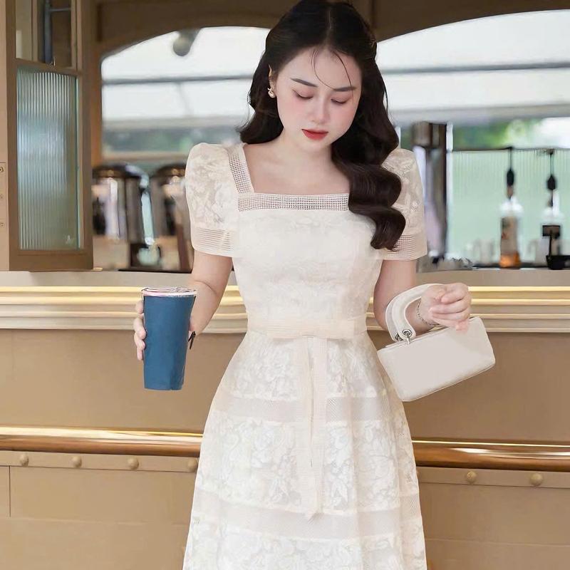 Đầm Nữ Thiết Kế EMME V1931 Ren Cổ Vuông Tay Ngắn Mix Đính Nơ Dáng Dài Cách Điệu 4