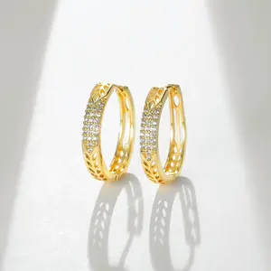 Lanme Jewelry Anting Hoop Berlian Titanium Lapisan 14K Emas | Aksesori Fashion Elegan untuk Wanita GD107