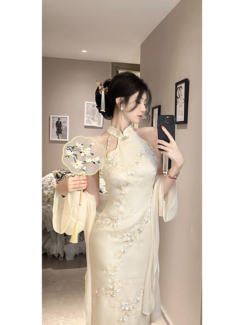 Product Introduction of Váy Sườn Xám Phong Cách Trung Quốc Mới, Mỏng Vừa Vặn, Mùa Xuân Và Mùa Hè, Thêu Mới, Phong Cách Trung Quốc Cải Tiến, Áo Cardigan Chống Nắng, Bộ Hai Mảnh Nữ Women Dress 4