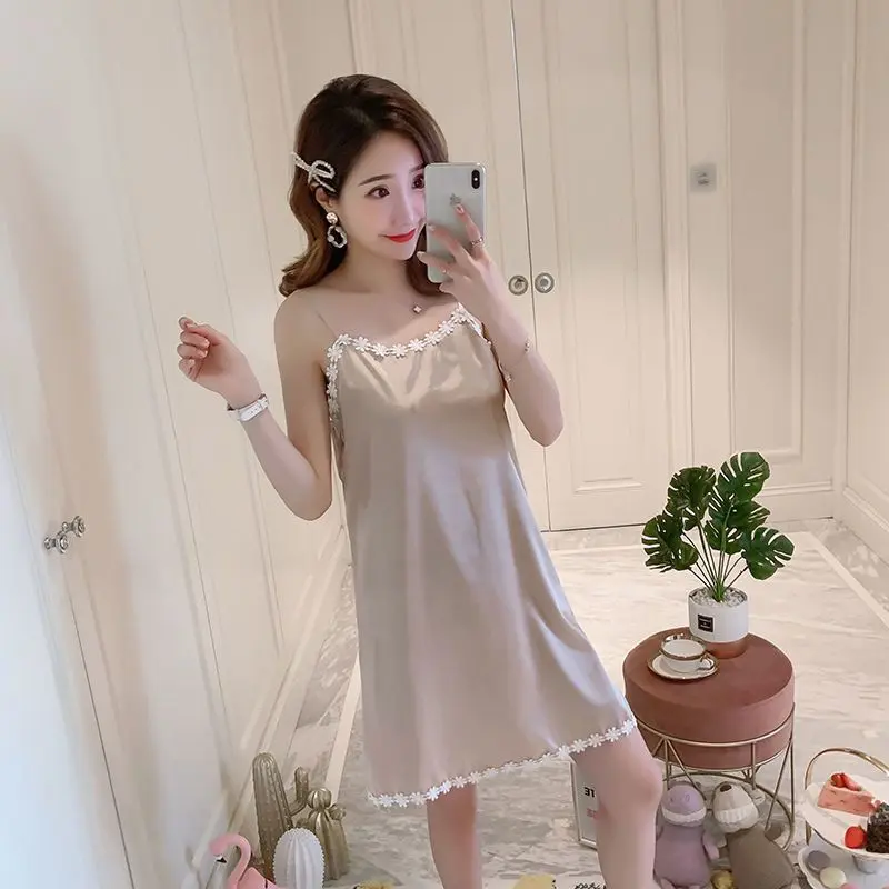 Váy Ngủ Lụa Lạnh Hai Dây Gợi Cảm, Bộ Sưu Tập 2024, Thích Hợp Cho Phụ Nữ Trẻ Và Nam Giới Nhỏ Dáng Ôm, Đồ Ngủ, Thích Hợp Cho Nhóm Cỡ Nhỏ, Đồ Mặc Nhà, Cỡ Nhỏ S Nhung Dress 6