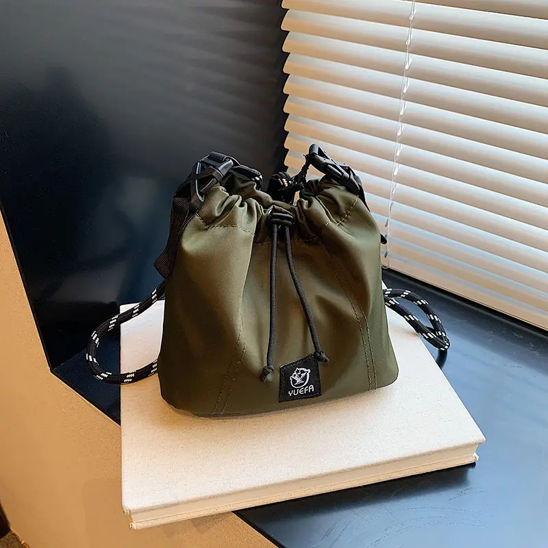 Mountain Style Niche Crossbody Bag Women's All-Match 2024 New Fashion Best-Selling Girl Pull-Belt Lightweight Mini Bucket Bag