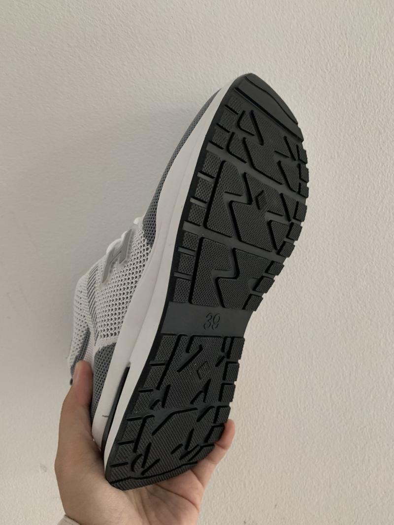 Product Introduction of Giày thể thao nữ thiết kế mới, Thoáng khí ,Thoải mái, Sấy khô nhanh Sneaker Cổ Cao Cao Su Shoes 3