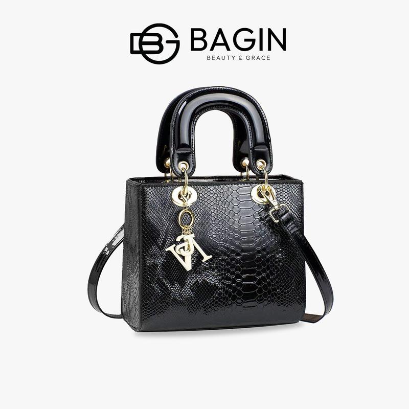 【Shop Túi Xách Nữ Dáng Vuông Họa Tiết Dập Nổi Tặng Kèm Charm Dây Đeo Chéo [gy-813]