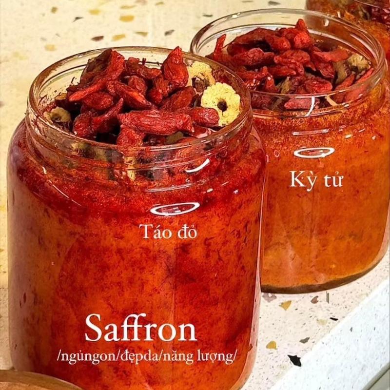 Saffron Tây Á Ngâm Mật Ong Táo Đỏ Kỷ Tử Dùng Thử 0