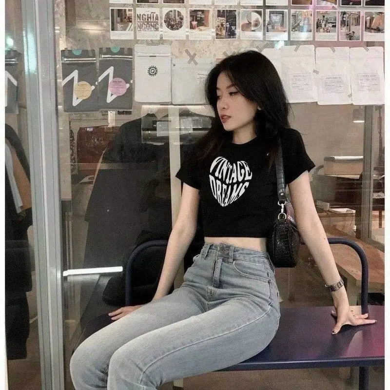 Áo thun croptop Vintage DreamsHOT TOP 2025