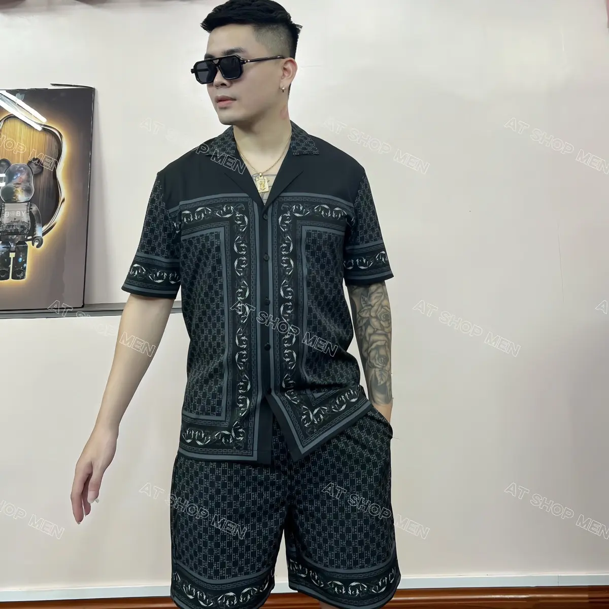 Bộ Quần Áo Nam Hoạ Tiết KARO Đen Xám