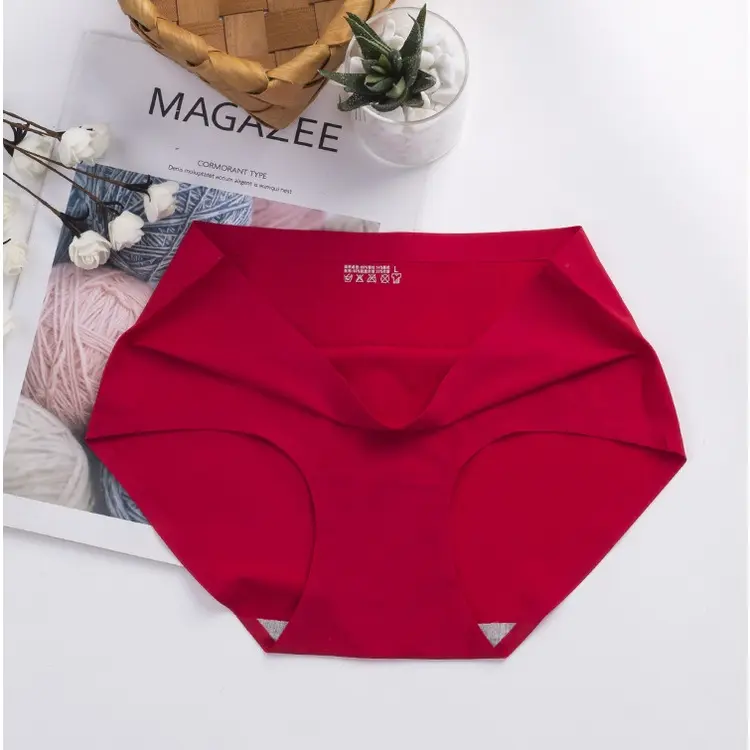 ᵖGˡiͣʸrl Celana Dalam CD Seamless Tanpa Jahitan Mulus Model Polos 1086 Fit Katun Wanita  Waist 5