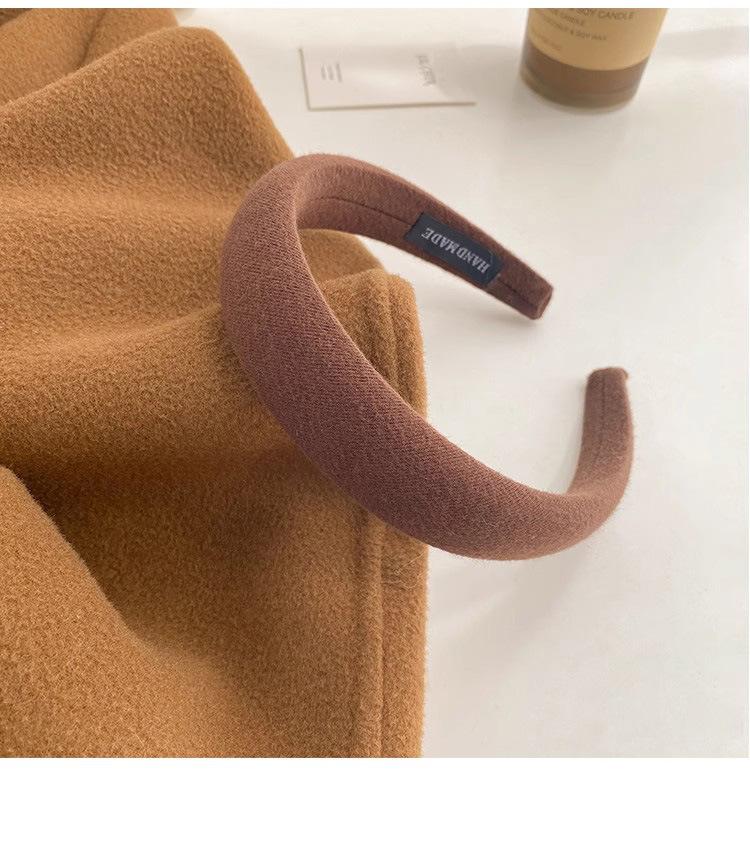 Product Introduction of Solid Color Versatile Sponge Headband Soft Stretchy Hair Accessory for Everyday Styling, Workouts Fashion Comfortable Non-Slip Hair Band for Women Girls 14