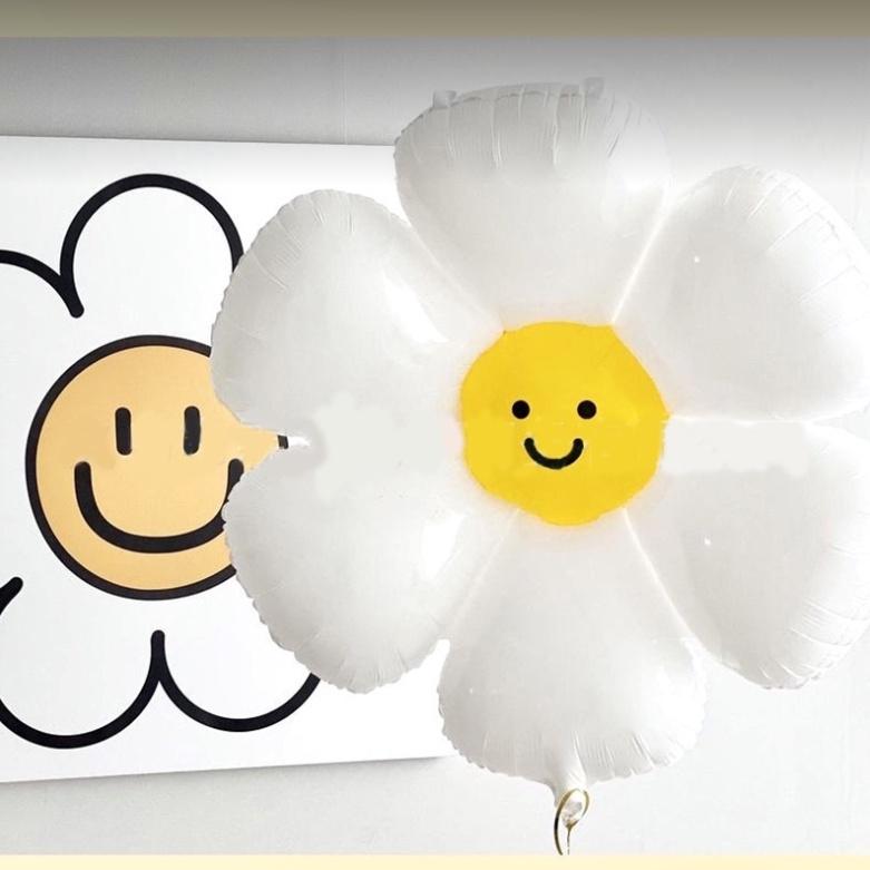 bóng hình bông hoa cúc trắng- hoa cúc mặt cười trang trí tiệc, chụp ảnh siêu đẹp