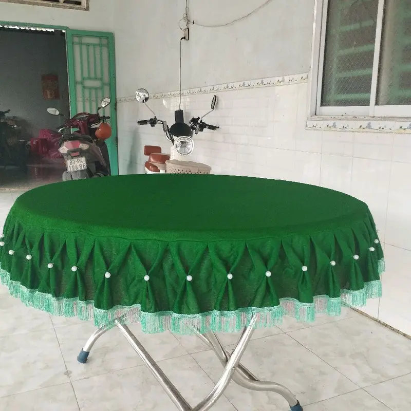khăn trải bàn tròn 1m2 chất liệu vải tgun sốp đính hột trân châu 0