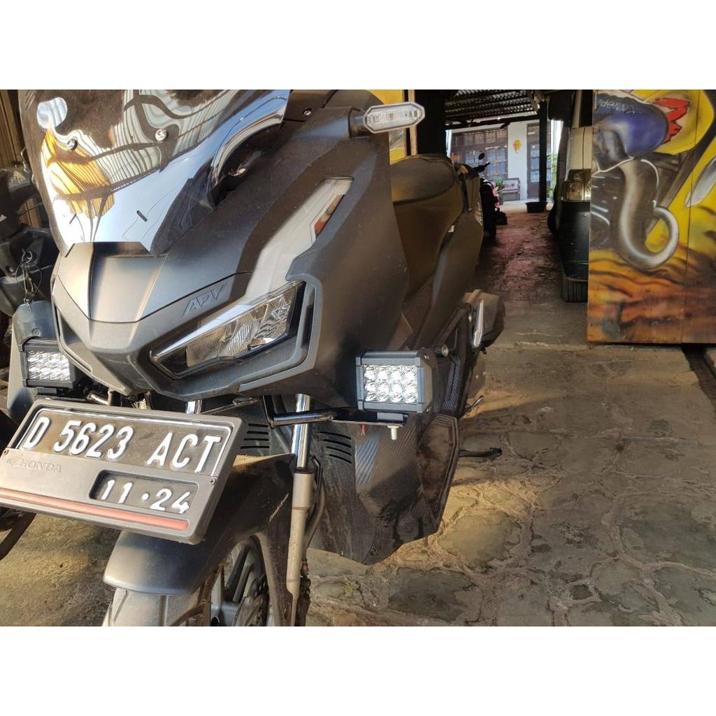 Braket Lampu Tembak Honda ADV150 *
