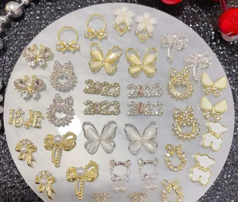 LẺ 1 CÁI CHARM, CÁC MÃ STICKER NAIL NHÉ Ạ